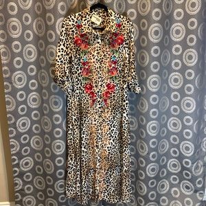 Savannah James Women’s Leopard dress with flower embroidery (NWT)